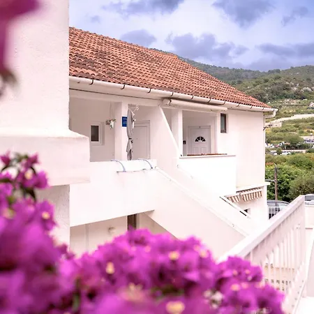 Downtown Hideaway - Zf Hvar شقة هفار