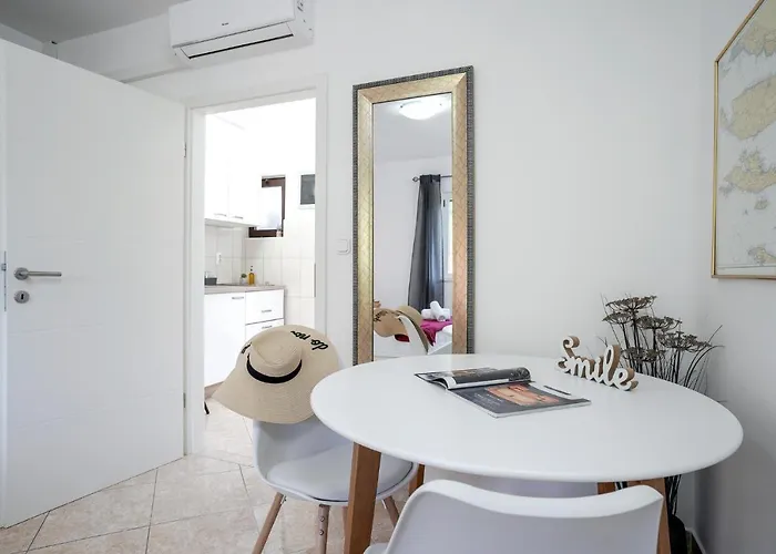 Downtown Hideaway - Zf Hvar شقة *