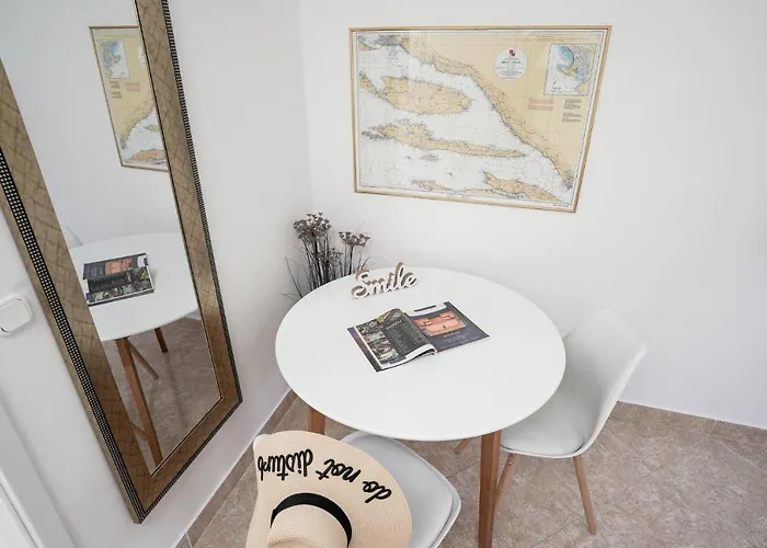 Downtown Hideaway - Zf Hvar شقة *