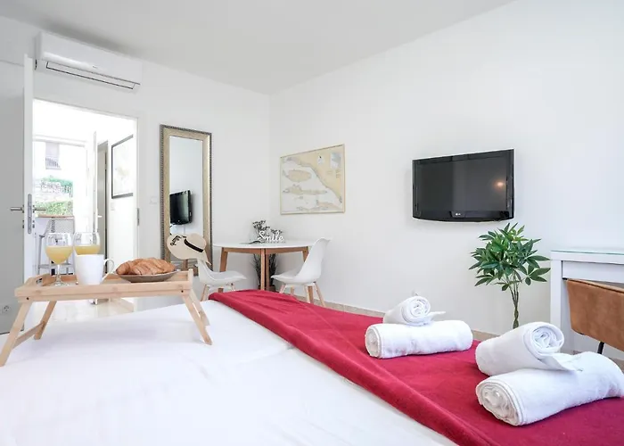 Downtown Hideaway - Zf Hvar هفار